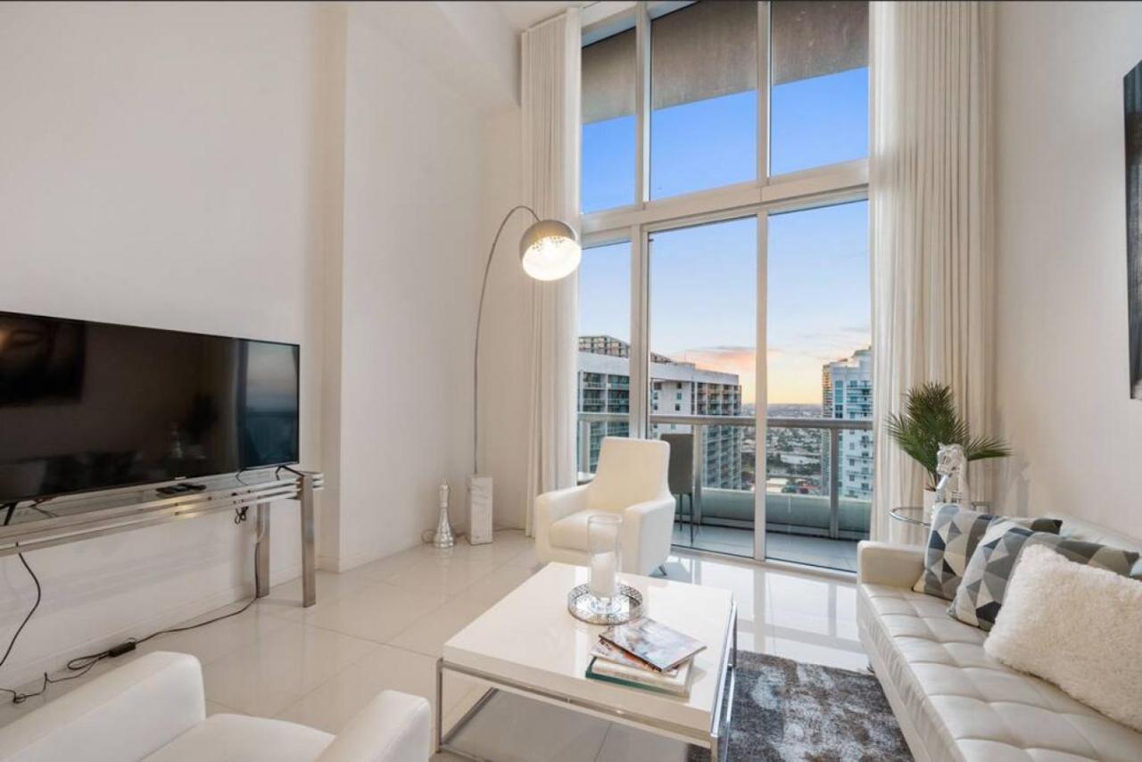 Beautiful One Bedroom Condo 16Ft Ceilings At The W Miami Extérieur photo