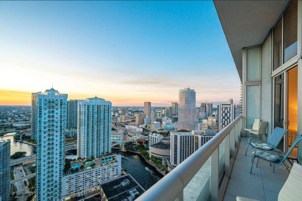 Beautiful One Bedroom Condo 16Ft Ceilings At The W Miami Extérieur photo